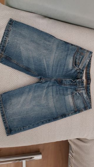 Pantalón corto
