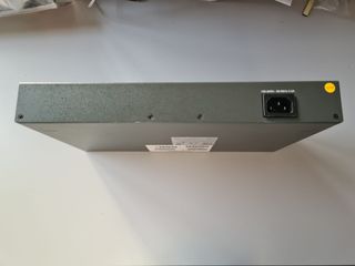 Switch 16 puertos SMC EZ1016DT