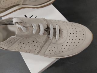 Zapatillas T. 41 casual beige