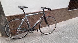 Bicicleta carretera urbana bh