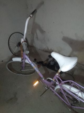 Bicicleta antigua marca BH modelo Happy
