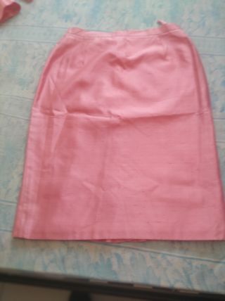 Traje de mujer de seda