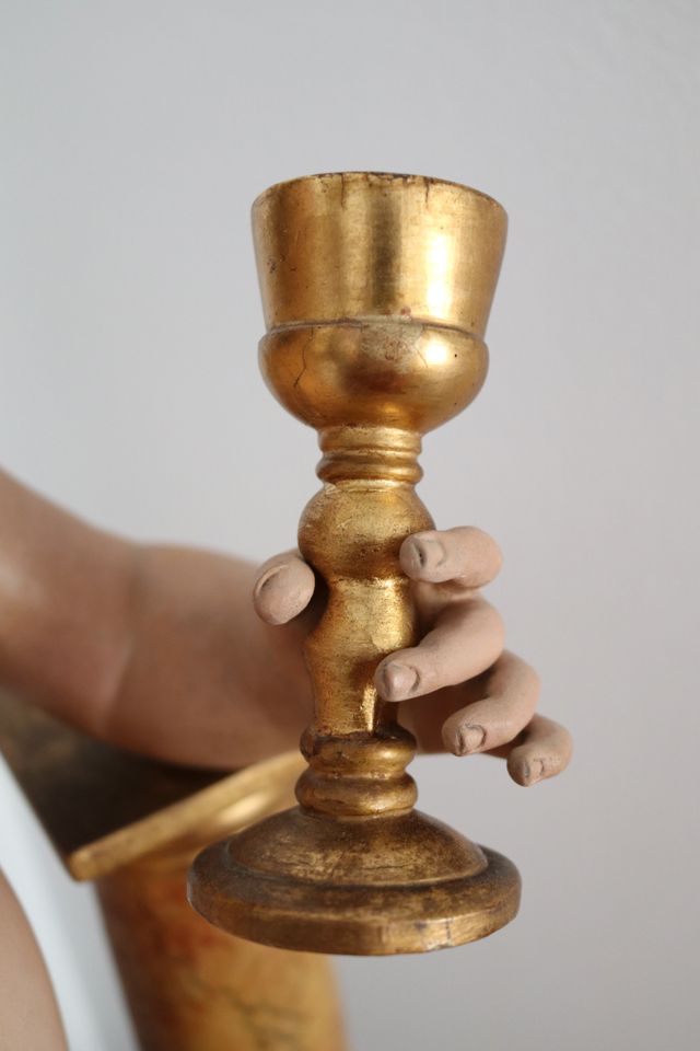 Escultura Imagen del niño Jesús con cáliz y cruz