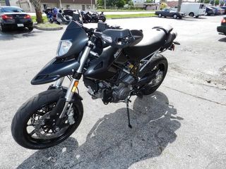 Alquiler moto Ducati en Barcelona