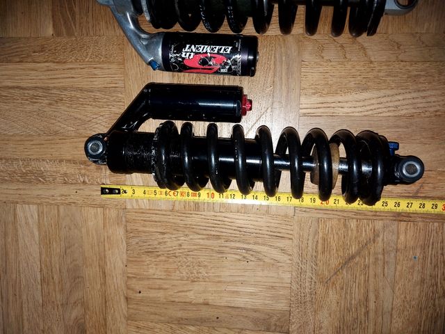 SUSPENSIONES DE MUELLE Y AIRE