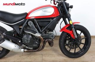 Alquiler moto Ducati Scrambler en Barcelona