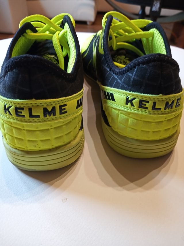 Zapatillas deporte nuevas Kelme. T40