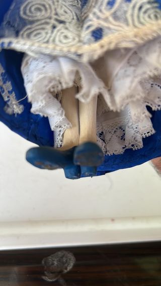 FIGURA SEÑORA MAYOR