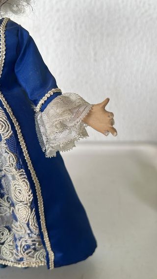 FIGURA SEÑORA MAYOR