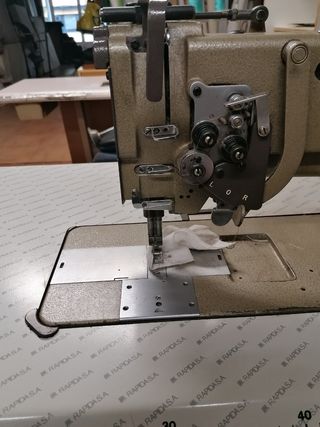 Máquina de coser industrial Mitsubishi