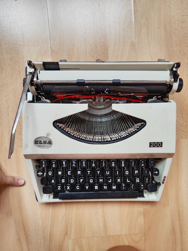 Maquina de Escribir Antigua