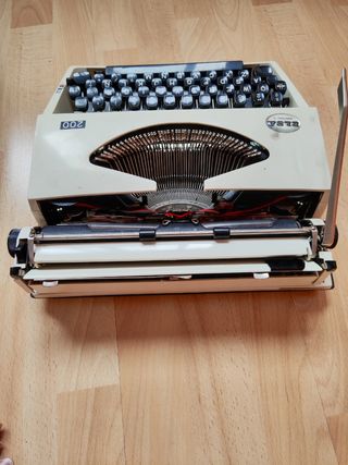 Maquina de Escribir Antigua