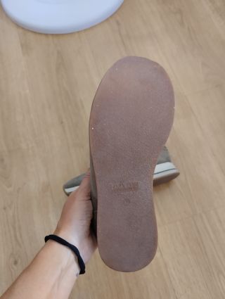 Zapatillas Zara verde militar cómodas