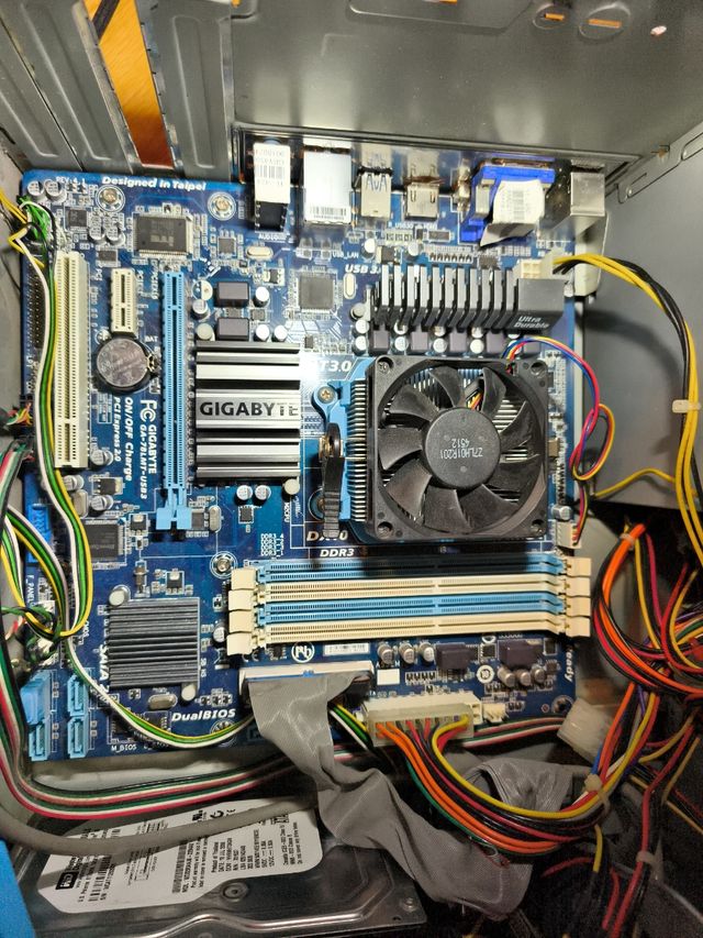 Placa base GIGABYTE GA-78-USB3 