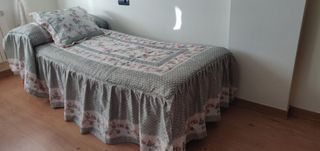 Dos Edredones para cama de 90cm.