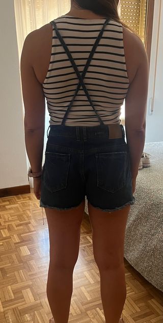 Mono vaquero azul marino con tirantes