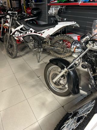 Rieju Mrt 125 Lc 2022. 15Cv