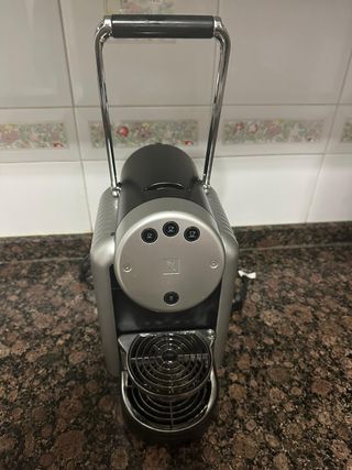 Cafetera Nesspreso Zenius profesional