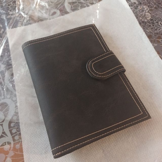 Cartera monedero. Multiapartamentos