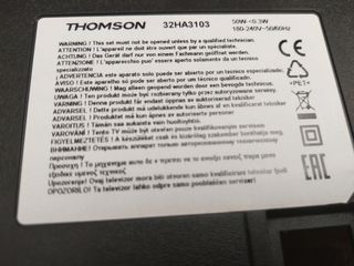 Despiece de televisión Thomson 32HA3103