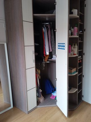 Mobile ad angolo in rovere