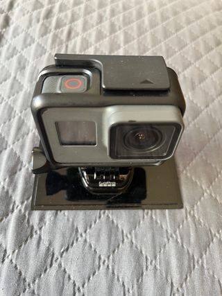 gopro hero black 6 + wifi remote+ funda y correa