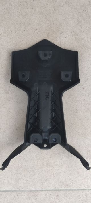 Colín portamatriculas BMW F850R