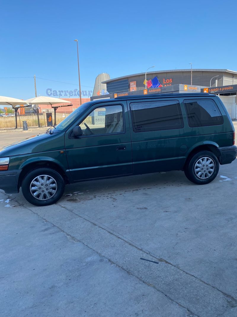 Chrysler Voyager 1994 - foto 1