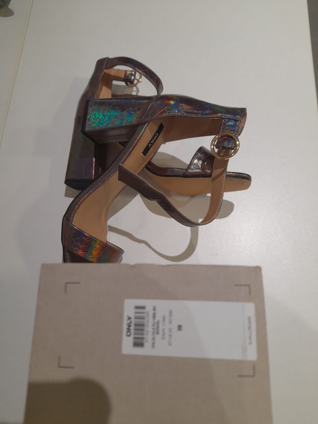 Talcones plata/ silver heels new marca ONLY