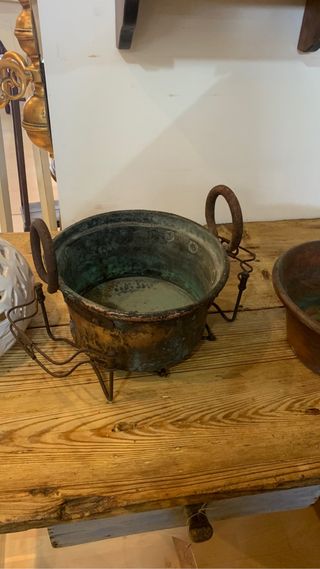 Antiche pentole + poggia pentola fine 800