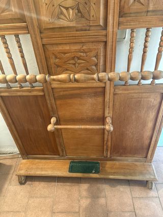 Perchero antiguo restaurado