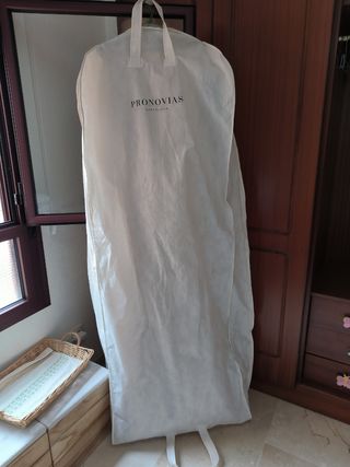 Traje NOVIA Pronovias