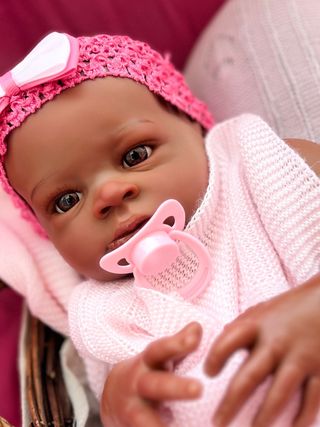 bebe reborn piel morena 