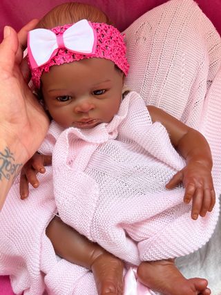 bebe reborn piel morena 