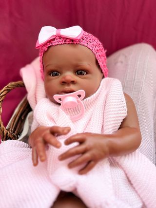 bebe reborn piel morena 