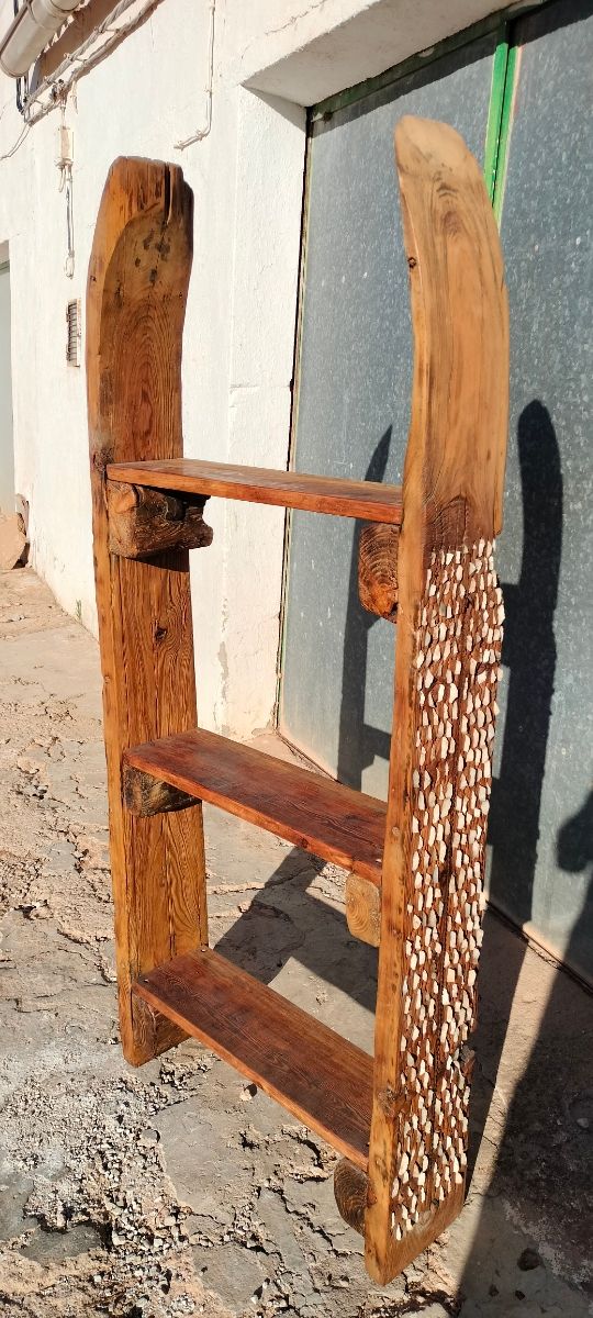 Estantería exclusiva Trillo o Trilla con 3 estante