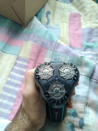 Afeitadora Rotativa Remington R6 Style Aqua