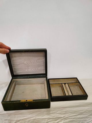 Antigua caja joyero piel latón inglesa 1950