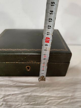 Antigua caja joyero piel latón inglesa 1950