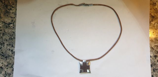 COLGANTE CRUZ LOTUS.