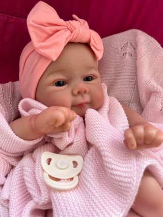 bebe niña reborn 