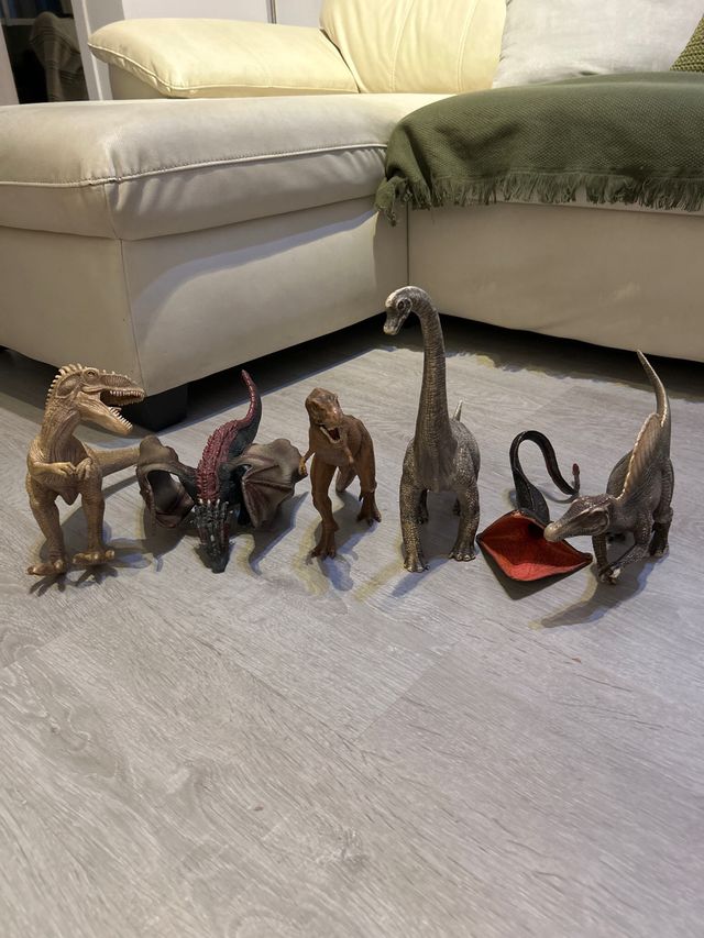 Lote de dinosaurios