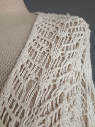 Chaqueta/Cárdigan Beige con punto calado