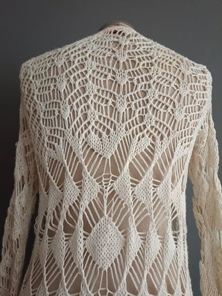 Chaqueta/Cárdigan Beige con punto calado