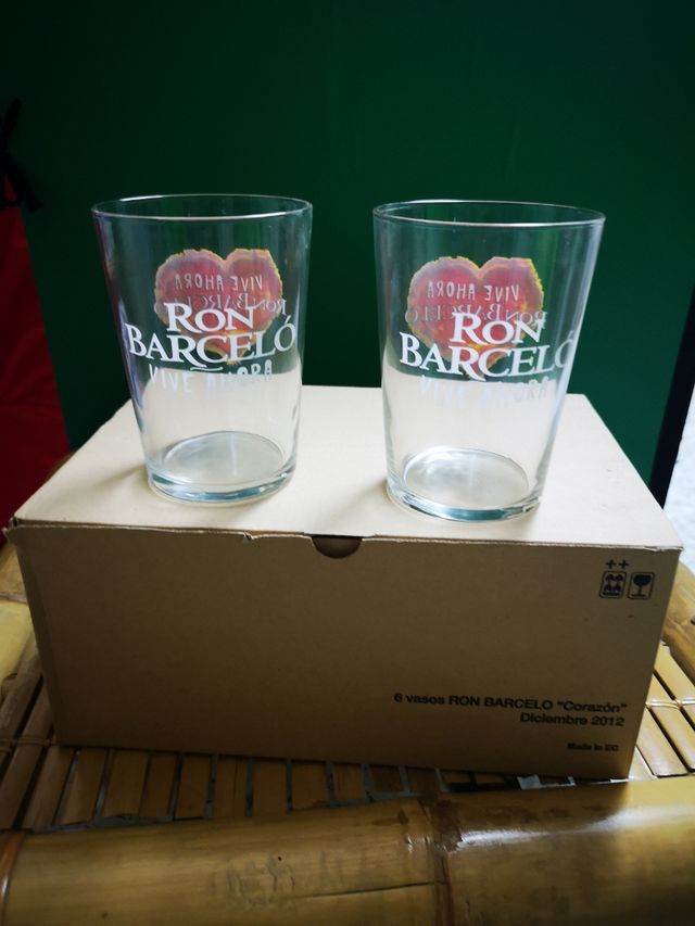 Lote de 12 vasos de diseño marca Barceló