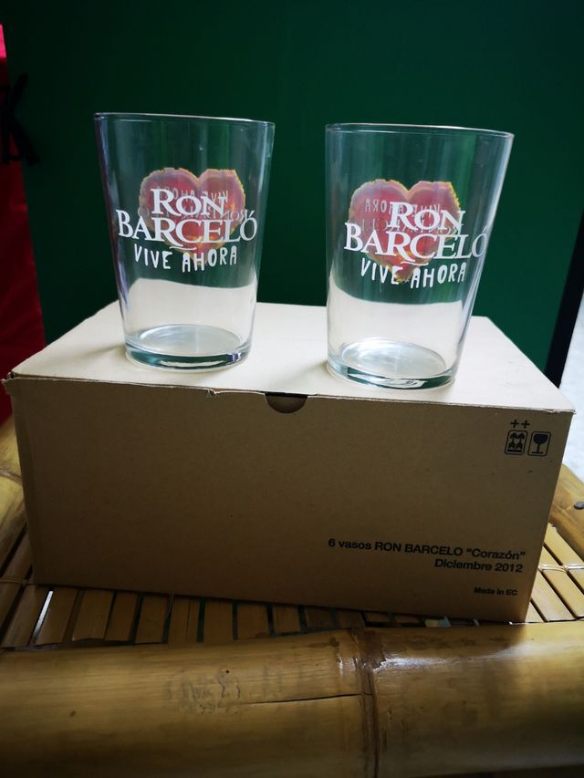 Lote de 12 vasos de diseño marca Barceló