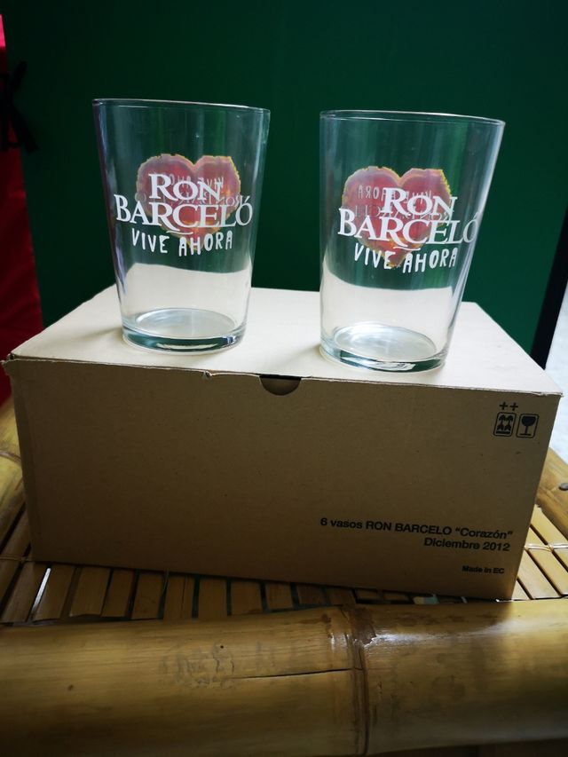 Lote de 12 vasos de diseño marca Barceló