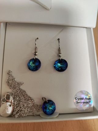 Collar y pendientes Swarovski