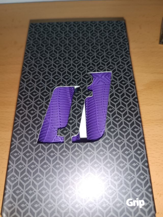 ☢️Puños Odi morado