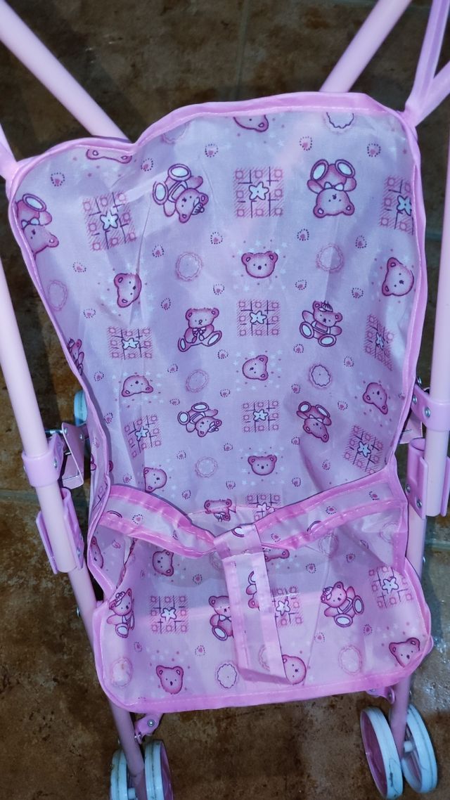 Carro de juguete para muñeca